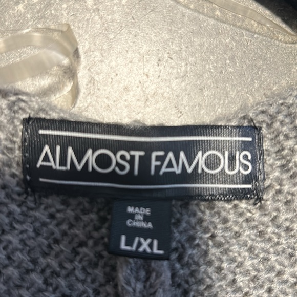 Knit fringe shawl poncho size L/XL NWOT - Picture 5 of 7